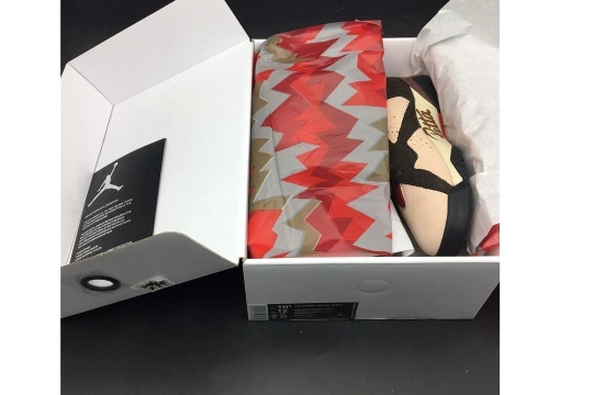 7 AT3375-200 Retro Shimmer Patta AT3375-200 Jordan  1123